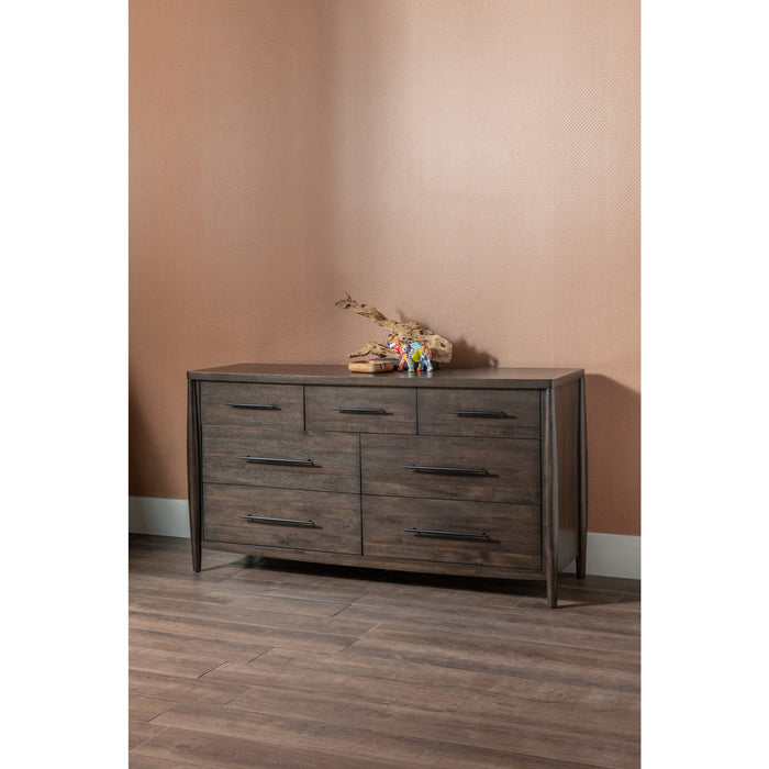 Koko chest of drawers made of acacia wood with seven drawers in Minx
