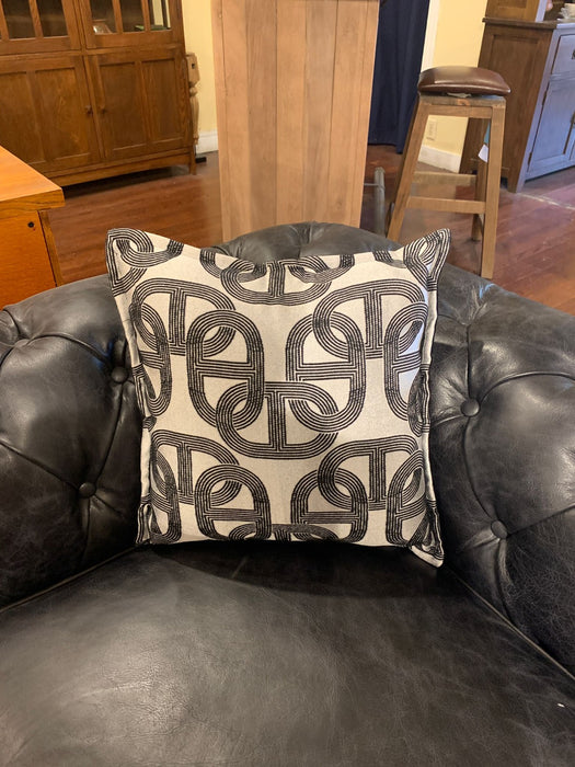 Black & Ivory Geometric Pattern Cushion – Modern Accent Pillow