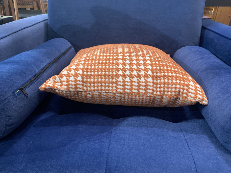 Rust Orange Houndstooth Throw Pillow – Modern Accent Cushion