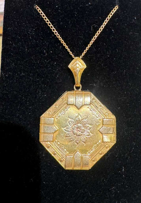 GF 1920'S Oct locket