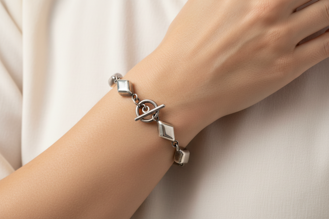 SS Link Toggle Bracelet