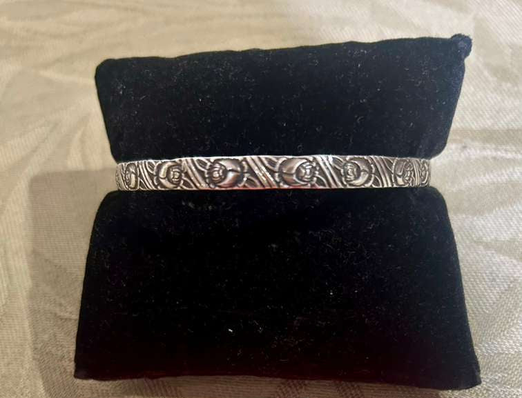 SS Patterned Bangle