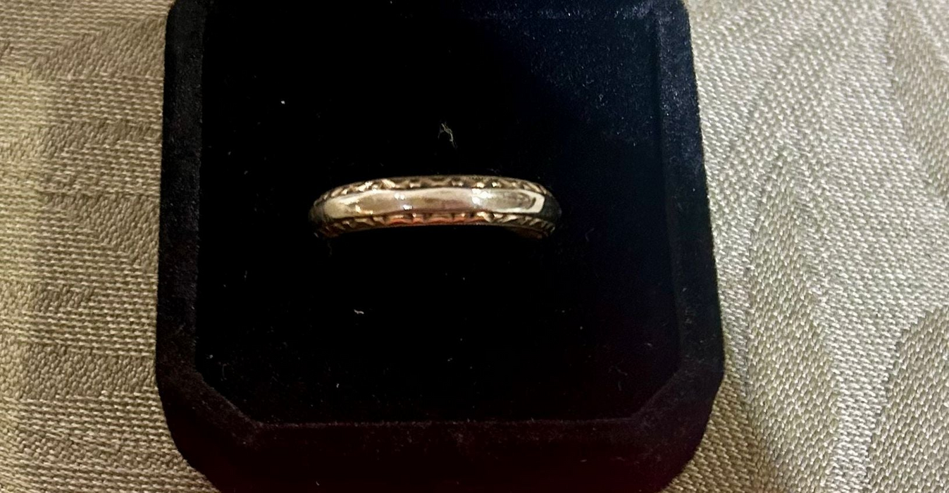 14K Wty Etched Band