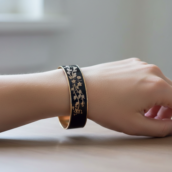 Victorian Bangle Black & Flowers