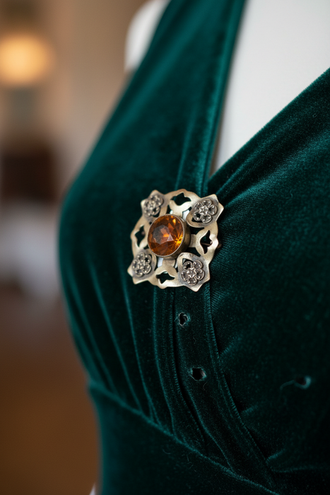 Large round orange stone square pin
