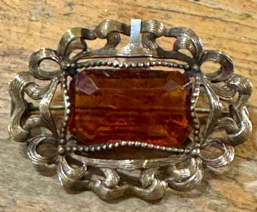 GF rectangular orange pin