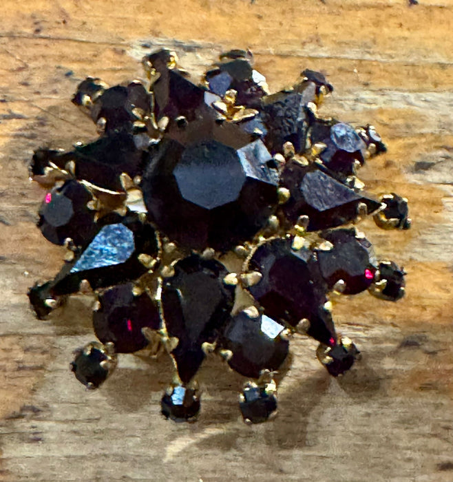 Garnet Pin