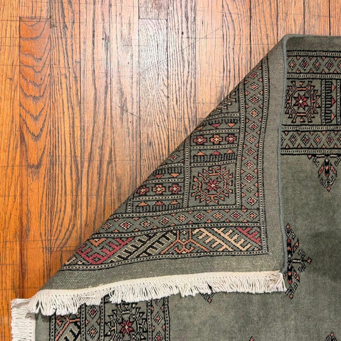 Hand-Knotted Pakistani Bokhara Rug – 100% Wool, 3' x 5'