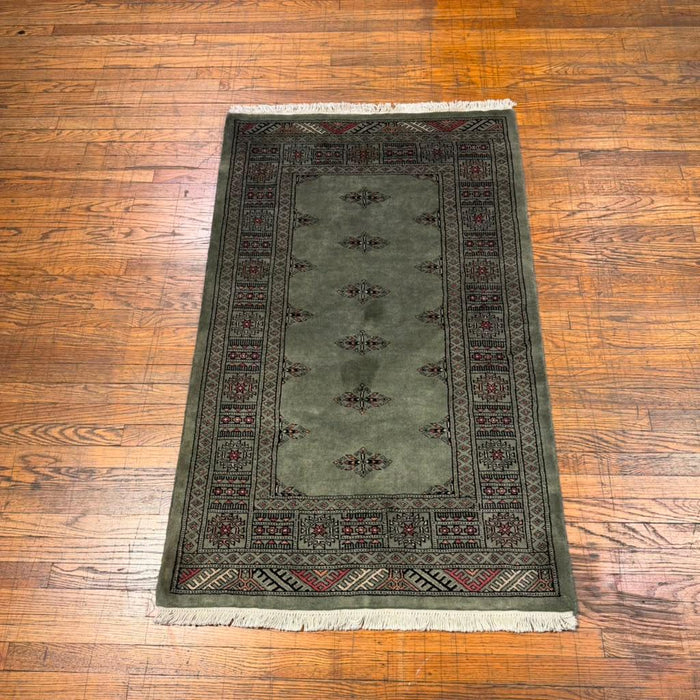 Hand-Knotted Pakistani Bokhara Rug – 100% Wool, 3' x 5'