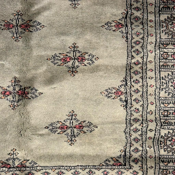 Hand-Knotted Pakistani Bokhara Rug – 100% Wool, 3' x 5'