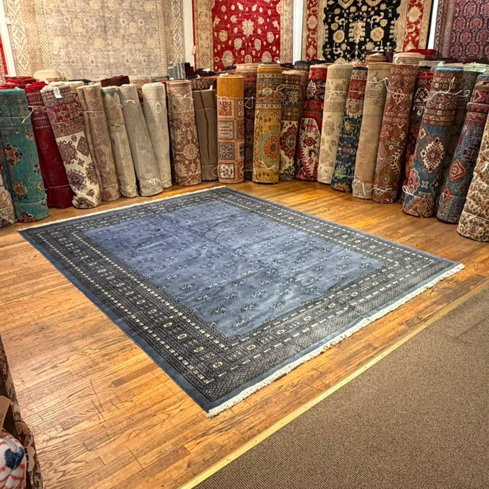 Hand-Knotted Pakistani Bokhara Rug – 100% Wool, size 8' x 10'