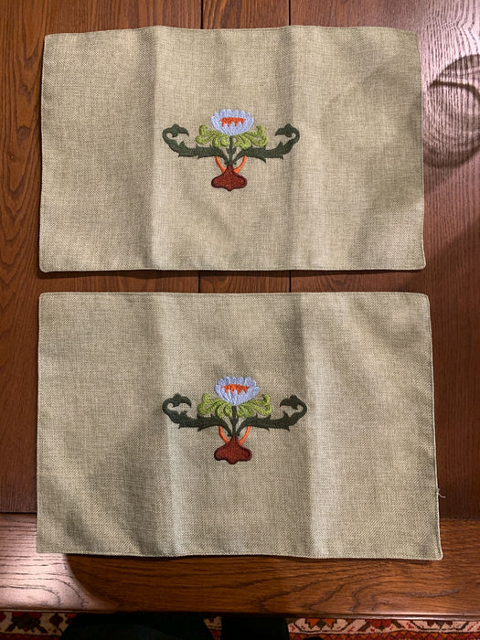 Arts & Crafts Mission style Linen Table Runner