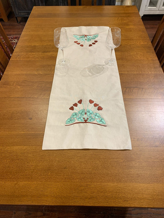 Arts and Crafts Linen Table Runner