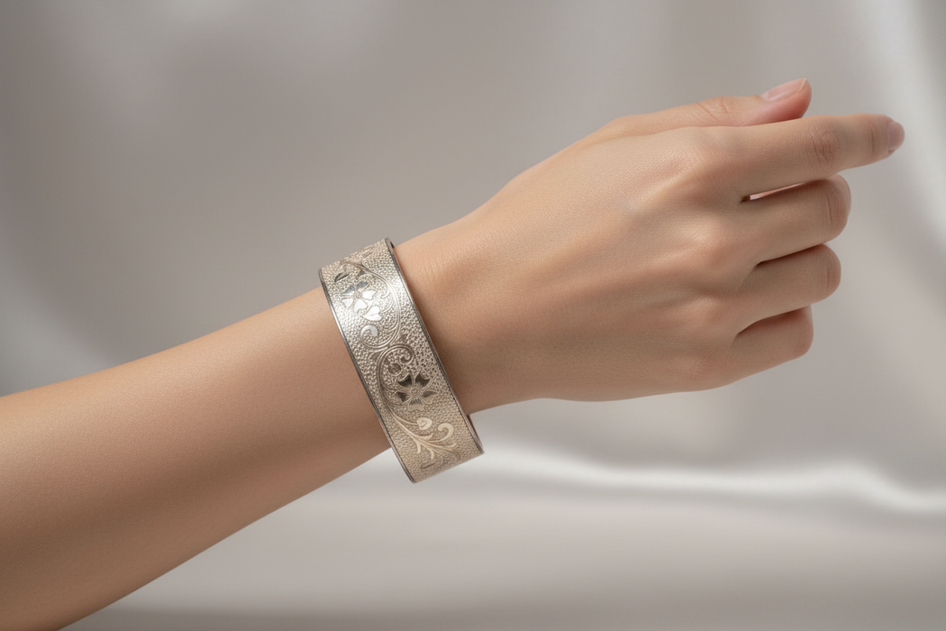 Victorian G.F. Etched Bangle