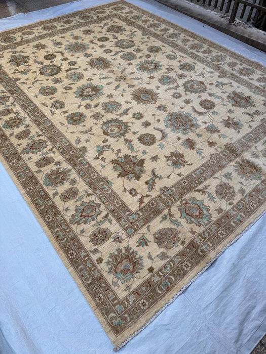 Hand-Knotted Vegetable Dye Sultanabad Rug from Pakistan, 9' 2" x 12'
