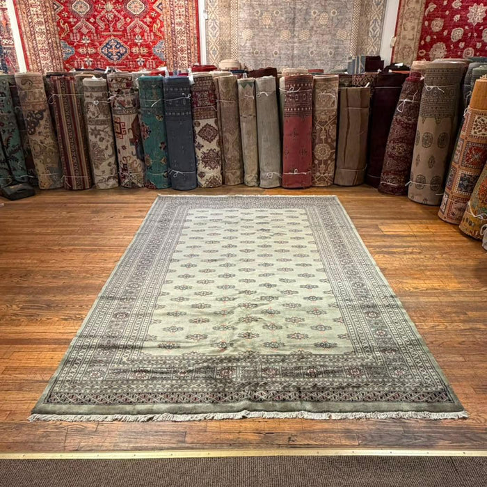 Hand-Knotted Pakistani Bokhara Rug – 100% Wool, 6' 6" x 9' 6"