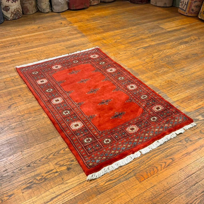 Hand-Knotted Pakistani Bokhara Rug – 100% Wool, 3' x 5'