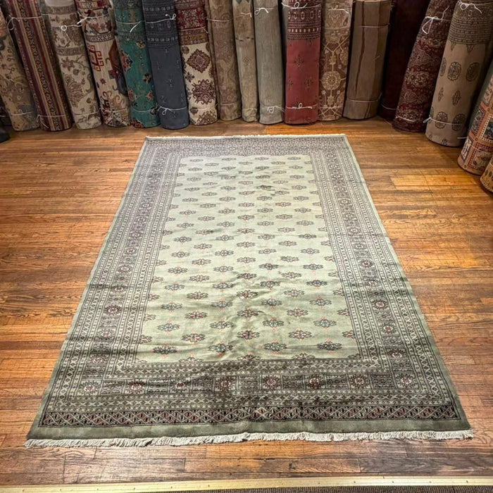Hand-Knotted Pakistani Bokhara Rug – 100% Wool, 6' 6" x 9' 6"
