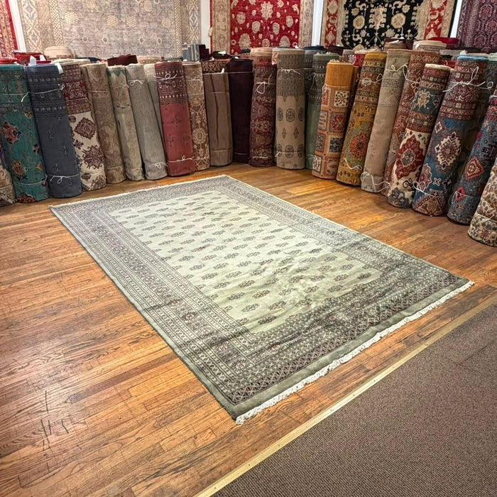 Hand-Knotted Pakistani Bokhara Rug – 100% Wool, 6' 6" x 9' 6"