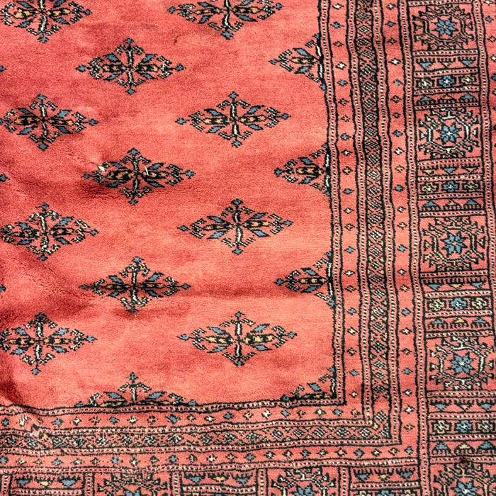 Hand-Knotted Pakistani Bokhara Rug – 100% Wool, 4'6 x 6'6