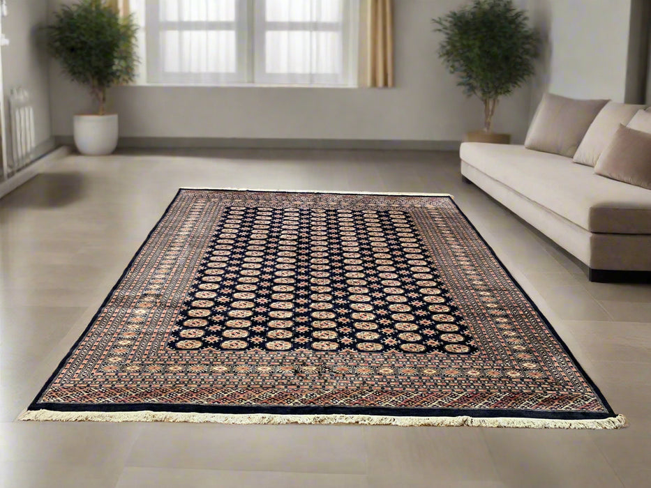 Hand-Knotted Pakistani Bokhara Rug – 100% Wool, size 8' 2" x 10' 3" (M)
