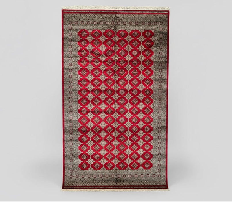 Hand-Knotted Pakistani Bokhara Rug – 100% Wool, size  9' 2" x 12' 6"  (M)