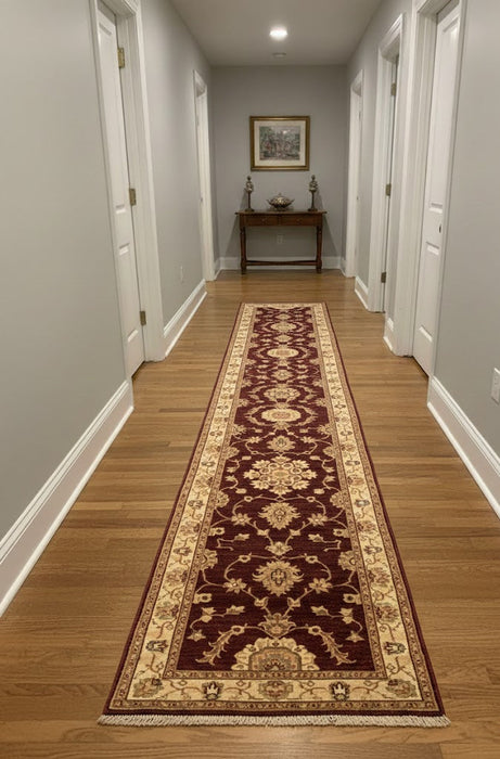 Hand-Knotted Sultanabad Vegetable-Dyed Wool Rug, 2' 5" x 8" (K)