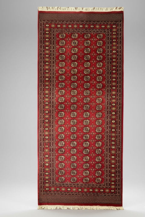 Hand-Knotted Pakistani Bokhara Rug – 100% Wool, 5' 3" x 9"(M)