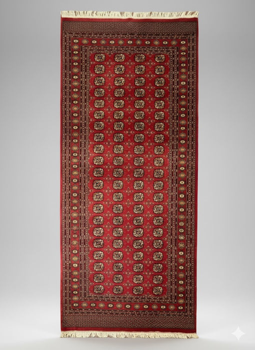 Hand-Knotted Pakistani Bokhara Rug – 100% Wool, 5' 3" x 9"(M)