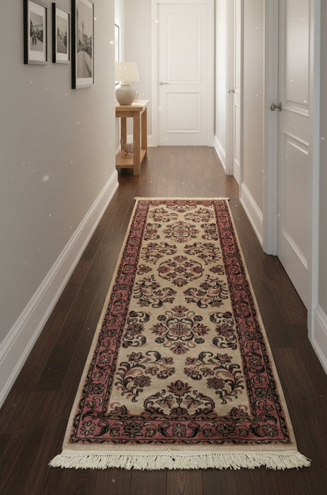 Sultanabad 100% wool Hand Made Rug, 2' 4" x 6' 7" (P)