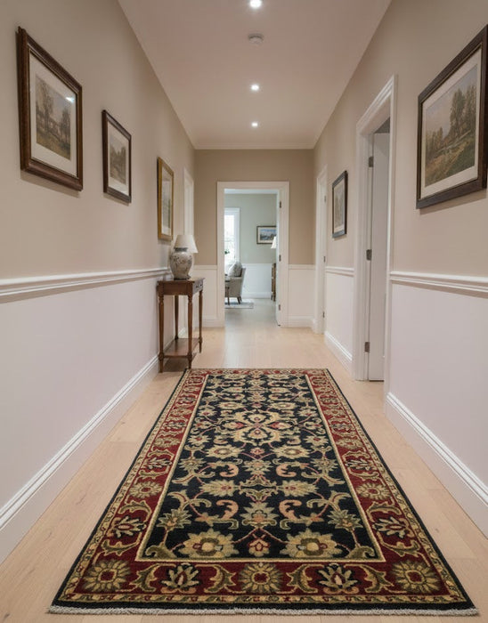 Persian-Inspired. Modern Defined. Turkish Made Rug, 2' 6" x 6' (O)
