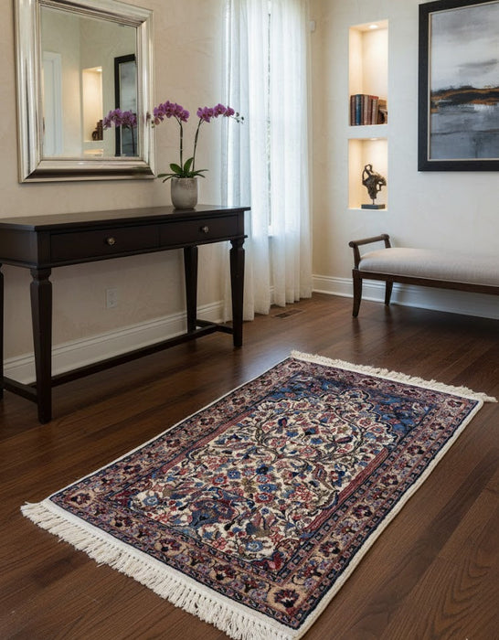Hand-Knotted Pakistan Kashmiri Silk Wool Blend Rug, size 2' 7" x 4" (E)