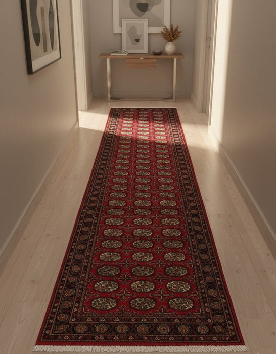 Hand-Knotted Pakistani Bokhara Rug – 100% Wool, size 2' 8" x 10' 3"  (M)