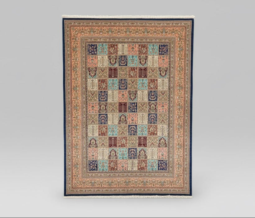 Exquisite 100% Silk Persian Design Rug – Elegant and Luxurious, size 9' 9" x 12' 9"