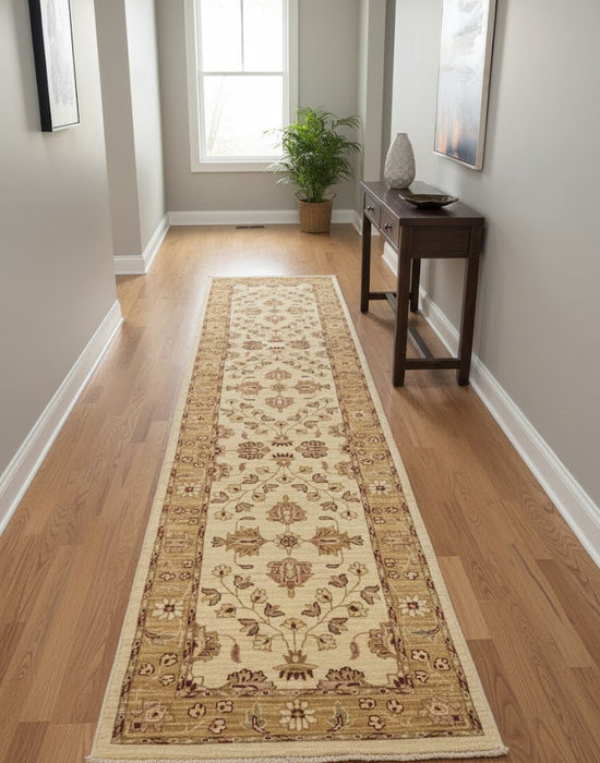 Hand-Knotted Sultanabad Vegetable-Dyed Wool Rug, 2' 8" x 11' 6"  (K)