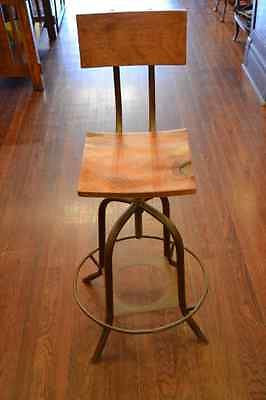 Ashland Adjustable Height Stool - Crafters and Weavers