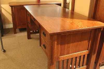 SOLD OUT Custom Order Amish Quarter Sawn Oak Bridger Desk - Crafters and Weavers