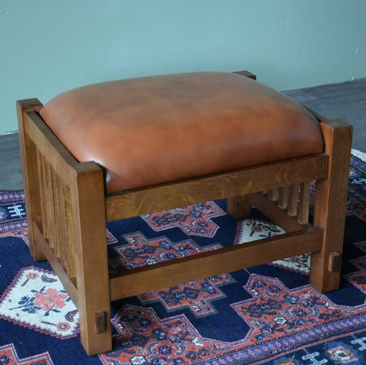 Mission Spindle Stool - Quarter Sawn Oak & Leather - Russet Brown Leather (RB-2) - Crafters and Weavers