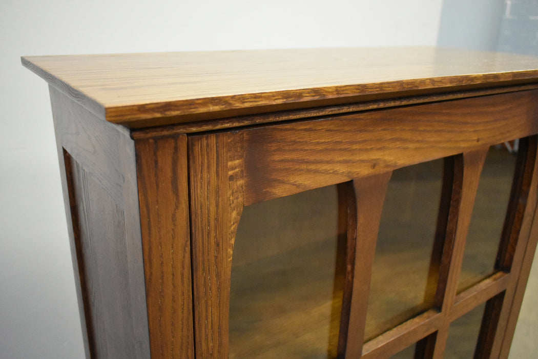 Mission Solid Oak Display Bookcase (2 Colors Available) - Michael's Cherry - Crafters and Weavers