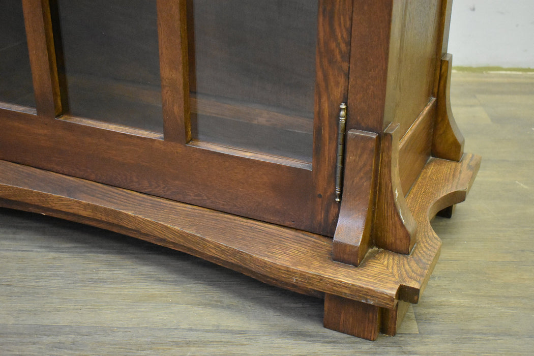 Mission Solid Oak Display Bookcase (2 Colors Available) - Michael's Cherry - Crafters and Weavers