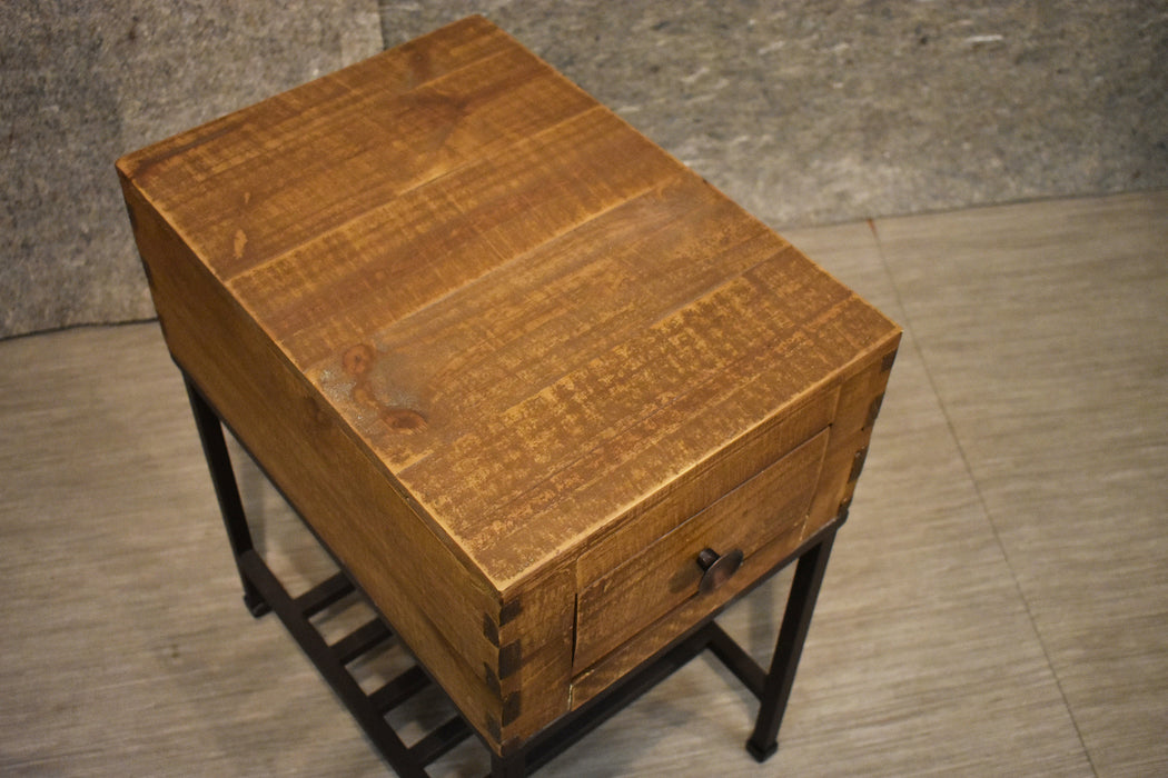 SOLD OUT Parker Side Table - Crafters and Weavers