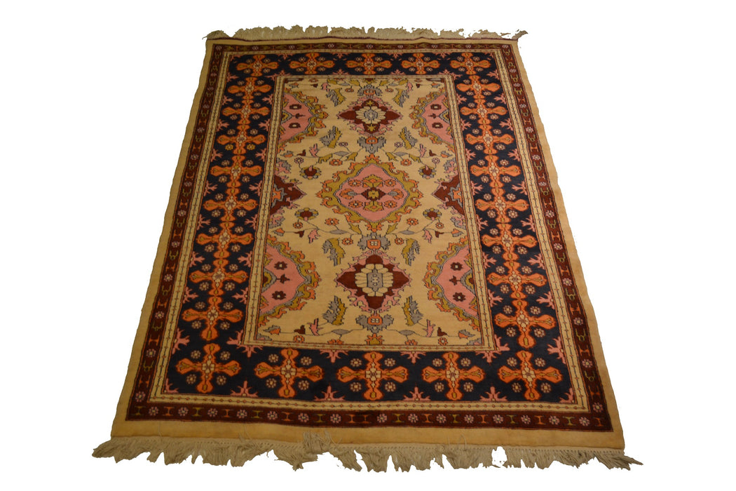 Pakistani Oriental Rug 4"3" x 6'0" - Crafters and Weavers