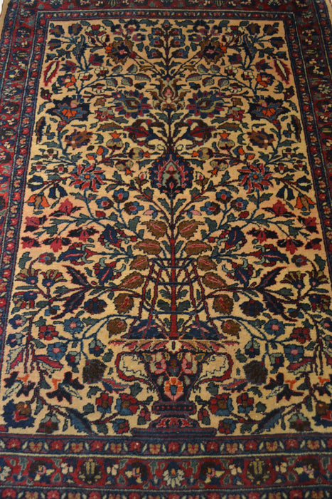 Antique Persian rug / Oriental Rug 4'0" x 5'9" - Crafters and Weavers
