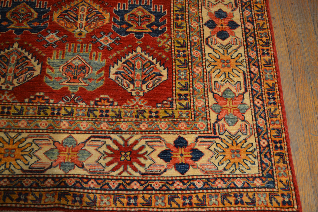 Kazak Oriental Rug 4"7" x 6'4" - Crafters and Weavers
