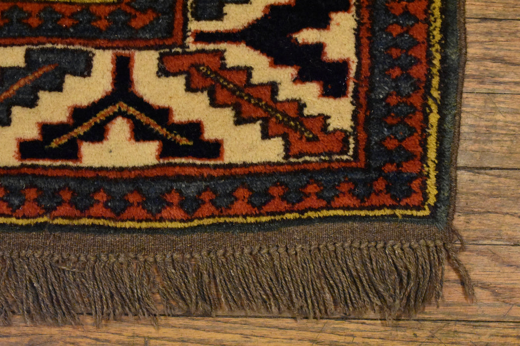 Kazak Oriental Rug 5"2" x 5'5" - Crafters and Weavers