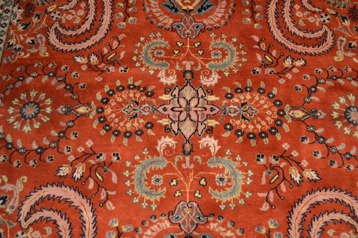 Rug3653 6.7 x 9.7 Indian Rug - Crafters and Weavers
