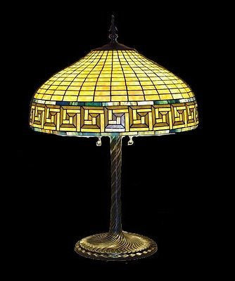 Tiffany style Stained glass Table Lamp HA4001 - Crafters and Weavers